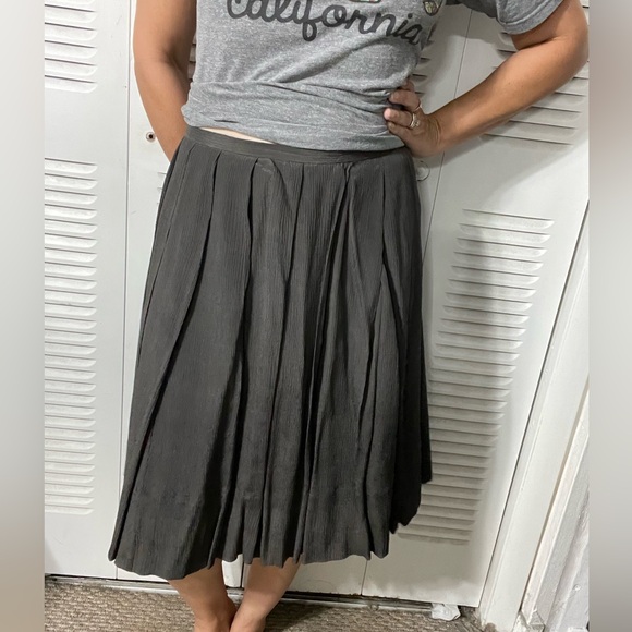 J CREW WOMEN'S GRAY SILK TABLET MIDI SKIRT SIZE 6 - Picture 13 of 15